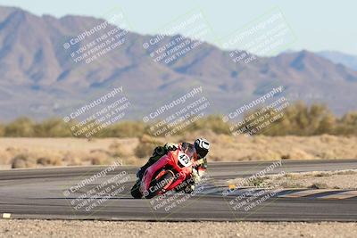 media/Dec-07-2025-CVMA (Sun) [[3e7d2de5dc]]/Race 16-Formula Middleweight/